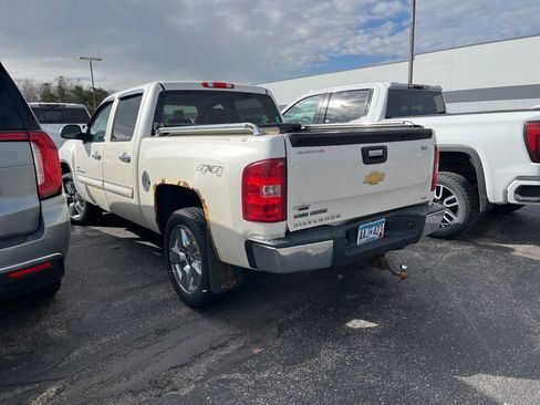 Used 2011 Chevrolet Silverado 1500 LTZ w/ LTZ White Diamond Edition AWD/4WD image 5