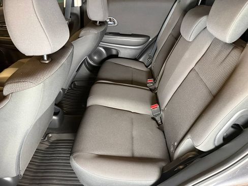 Used 2019 Honda HR-V LX image 21