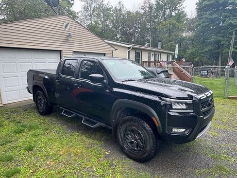 Used 2026 Nissan Frontier PRO-4X w/ Pro-4x Convenience Package AWD/4WD image 2