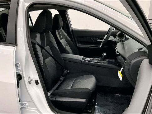 New 2026 Nissan Sentra SV w/ SV Convenience Package FWD image 35