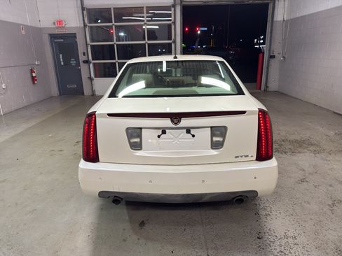 Used 2007 Cadillac STS w/ Preferred Equipment Group AWD/4WD image 7