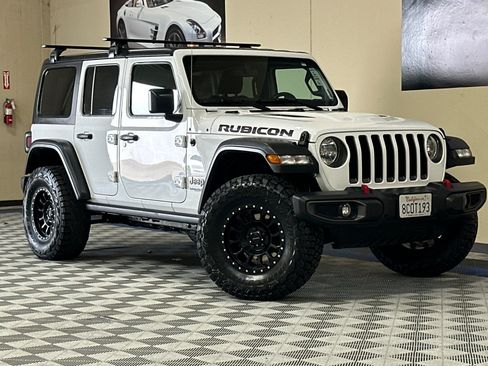 Used 2018 Jeep Wrangler Unlimited Rubicon AWD/4WD image 2