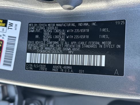 Certified 2026 Toyota Highlander XLE image 36