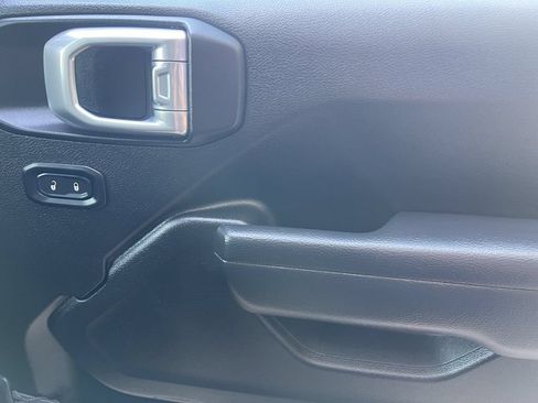 New 2026 Jeep Gladiator Sport AWD/4WD image 23