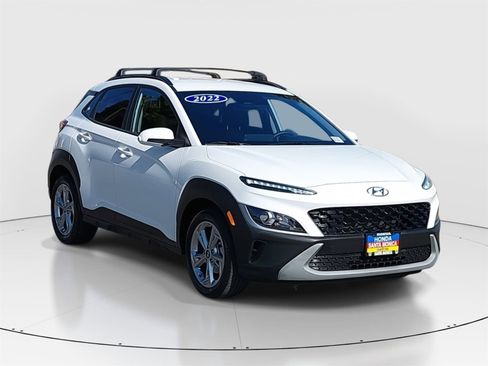 Used 2022 Hyundai Kona SEL w/ Cargo Package image 3