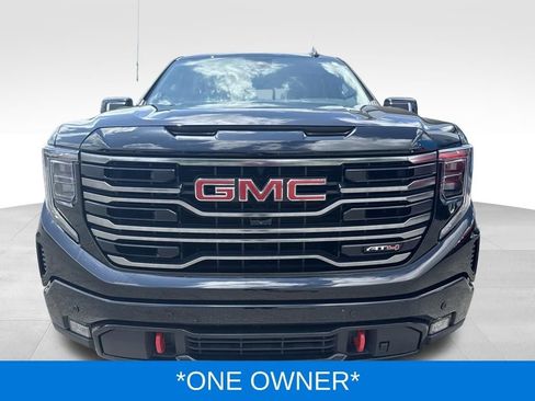 Used 2025 GMC Sierra 1500 AT4 w/ AT4 Premium Package AWD/4WD image 3