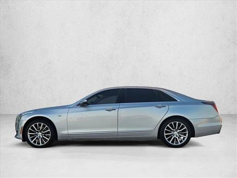 Used 2018 Cadillac CT6 Luxury image 9
