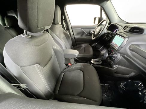 Used 2022 Jeep Renegade Altitude w/ Convenience Group image 27