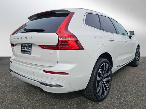 Certified 2023 Volvo XC60 T8 Ultimate image 3