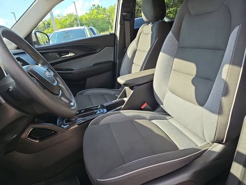 Used 2023 Chevrolet TrailBlazer LT w/ Convenience Package AWD/4WD image 14