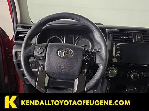 Used 2021 Toyota 4Runner TRD Off-Road Premium AWD/4WD image 11