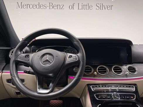 Certified 2017 Mercedes-Benz E 300 4MATIC image 31