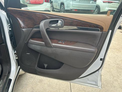 Used 2017 Buick Enclave Leather w/ Enclave Bronze Edition image 17