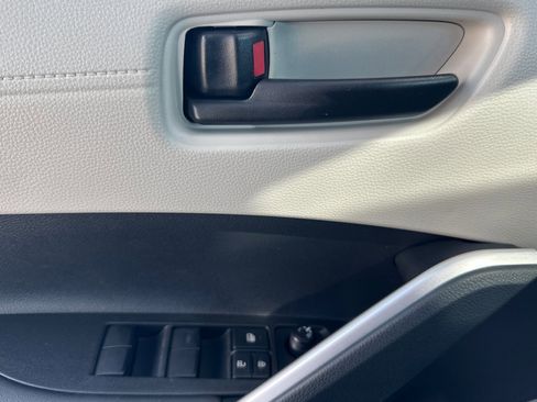 New 2026 Toyota Corolla Cross L image 11