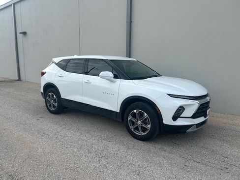 Used 2023 Chevrolet Blazer LT w/ Driver Confidence Package FWD image 3
