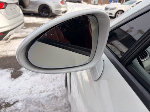 Used 2014 Porsche Panamera w/ Bose Audio Package image 33