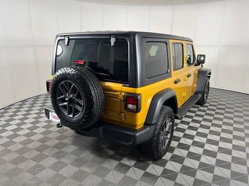 Used 2026 Jeep Wrangler Unlimited Sport AWD/4WD image 7
