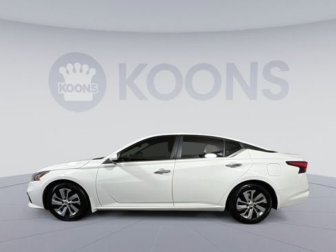 Used 2019 Nissan Altima 2.5 S image 2