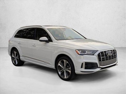 Used 2021 Audi Q7 3.0T Premium Plus w/ Premium Plus Package image 3