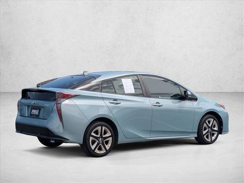 Used 2016 Toyota Prius Four Touring image 5