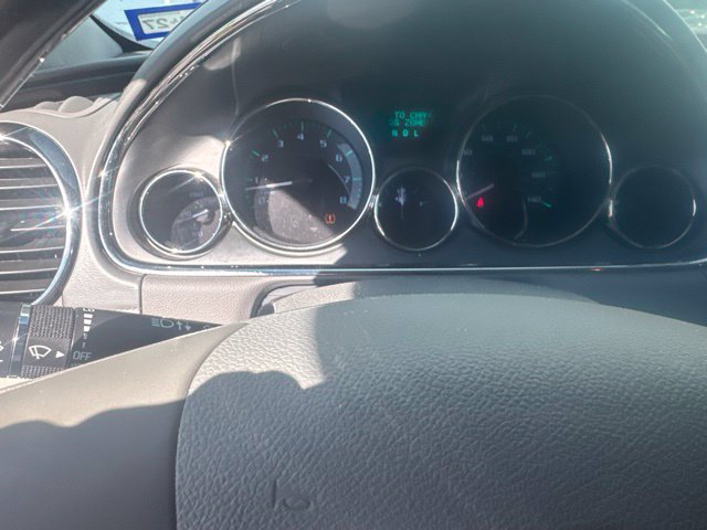 Used 2016 Buick Enclave Premium w/ Experience Buick Package FWD image 8