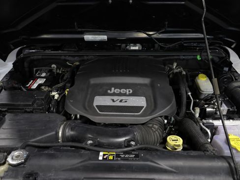 Used 2017 Jeep Wrangler Unlimited Sport w/ Quick Order Package 24S AWD/4WD image 25