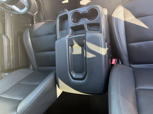 Used 2024 GMC Sierra 1500 SLT image 46