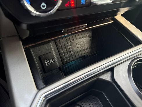 Used 2022 Ford F350 Lariat w/ Lariat Ultimate Package image 46