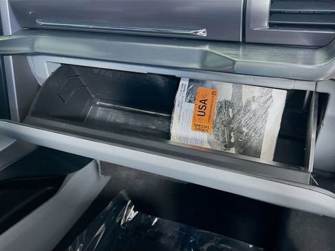 Used 2023 Ford F150 Lariat image 31