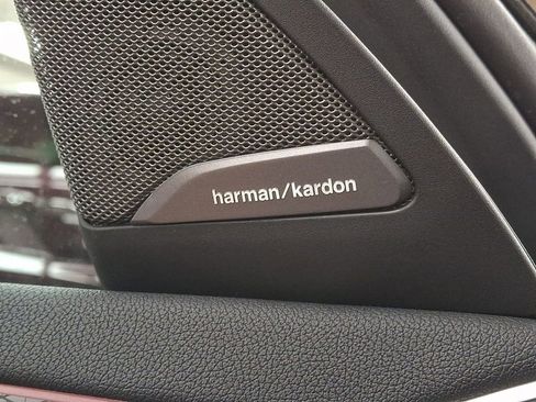 Used 2025 BMW X4 M40i image 23