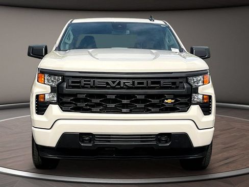 Used 2026 Chevrolet Silverado 1500 Custom AWD/4WD image 2