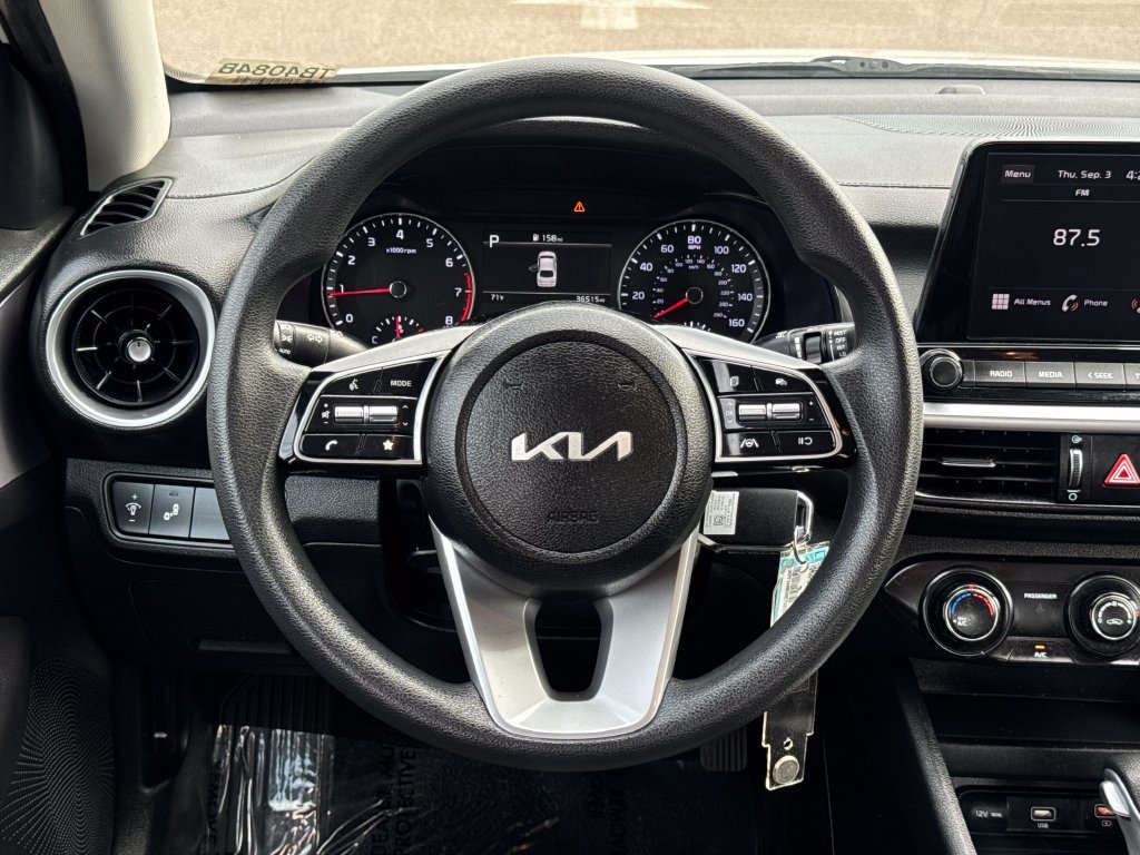 Used 2024 Kia Forte LXS w/ LXS Technology Package FWD image 12