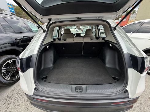 Used 2024 Honda HR-V LX image 11