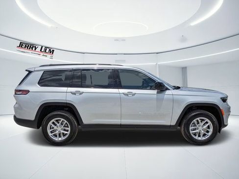 New 2026 Jeep Grand Cherokee L 2WD image 2