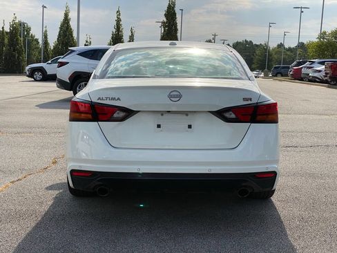 Used 2025 Nissan Altima 2.5 SR FWD image 5