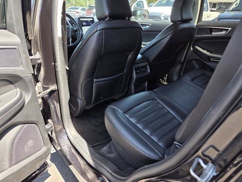 Used 2024 Ford Edge SEL AWD/4WD image 15