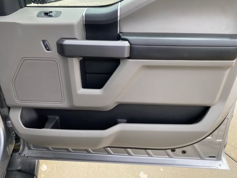 Used 2020 Ford F150 XLT w/ Trailer Tow Package AWD/4WD image 11