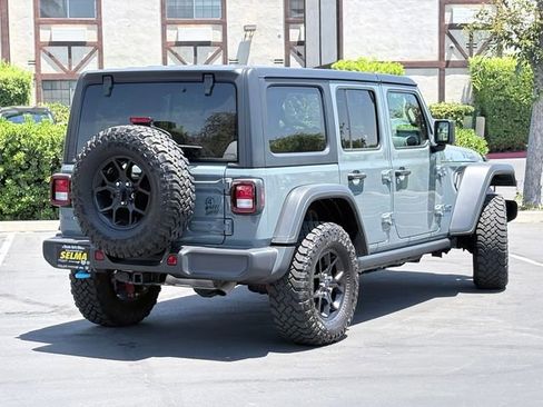 Used 2024 Jeep Wrangler Unlimited AWD/4WD image 5