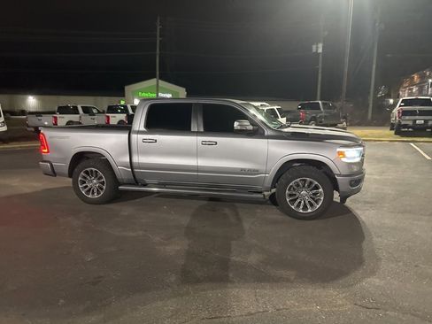 Used 2021 RAM 1500 Laramie w/ Sport Appearance Package image 16