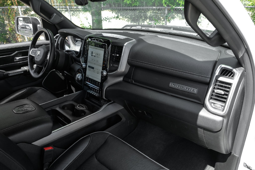 Used 2023 RAM 1500 Laramie AWD/4WD image 23
