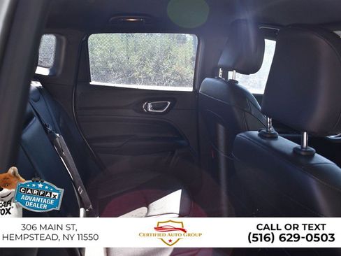 Used 2025 Jeep Compass Trailhawk AWD/4WD image 25