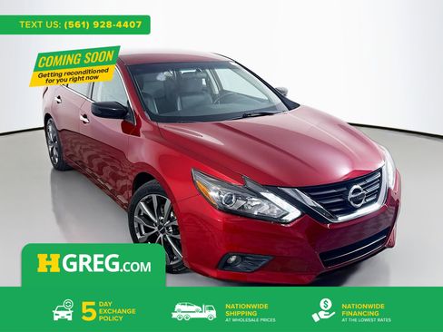 Used 2017 Nissan Altima 2.5 SR w/ Midnight Edition Package image 1