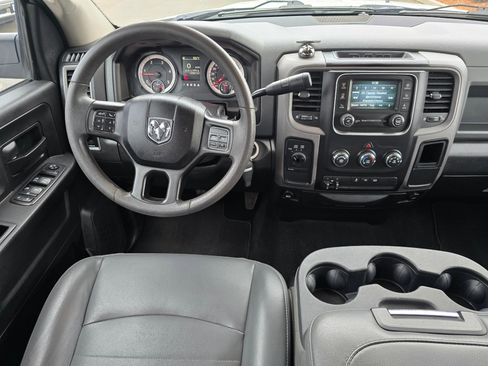 Used 2018 RAM 3500 Tradesman w/ Chrome Appearance Group image 15