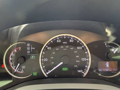 Used 2011 Lexus CT 200h Premium w/ Premium Audio Pkg FWD image 17