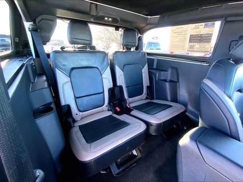 Certified 2022 Ford Bronco Wildtrak image 19