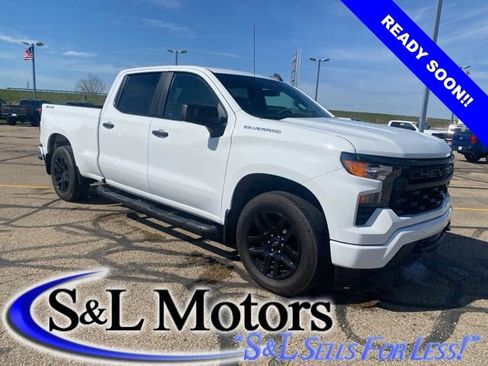 Used 2024 Chevrolet Silverado 1500 Custom AWD/4WD image 1
