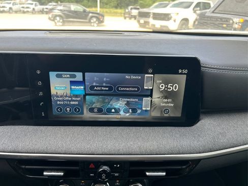 Used 2025 Nissan Kicks SV FWD image 14
