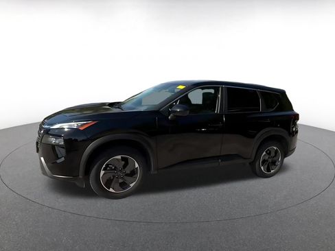 Used 2025 Nissan Rogue SV FWD image 7