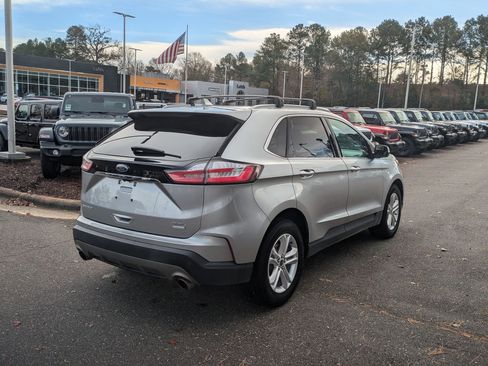 Used 2020 Ford Edge SEL w/ Convenience Package image 5