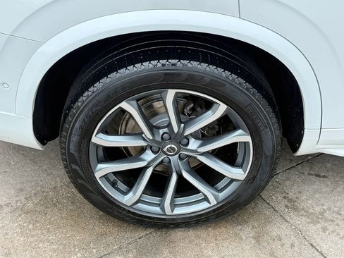 Used 2018 Volvo XC90 T6 Momentum w/ Convenience Package AWD/4WD image 53